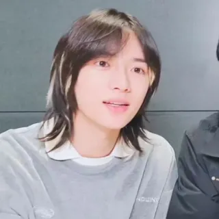 🗿 5a92a9ae Mann, Porträt, Asiatisch, Kpop, Sänger, Promi, Person telegram sticker