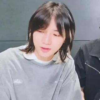 🕊 86f187e3 telegram sticker