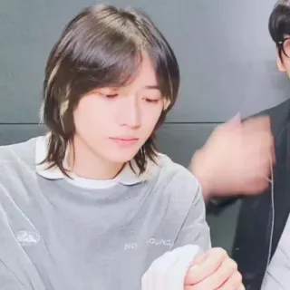 🧷 edce4722 NO ONE person, koreanisch, idol, mitglied telegram sticker