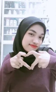 🌟 bc6d621b mujer, hiyab, corazón, amor, retrato, musulmán, sonrisa telegram sticker