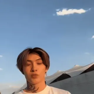 😯 1e5768f2 telegram sticker