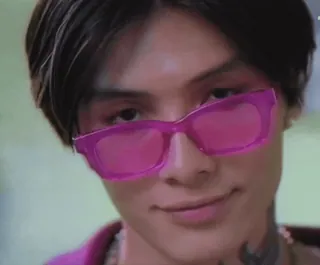 🥴 4d974182 orang, kacamata hitam, pria, potret, wajah telegram sticker