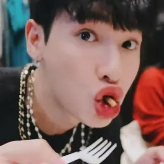 🥑 7656cef1 person, portrait, eating, food, male telegram sticker