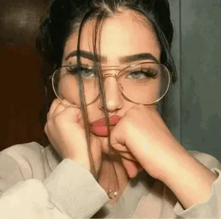 😕 3b39d52f 여자, 소녀, 초상화, 얼굴, 안경, 미인, 사람 telegram sticker