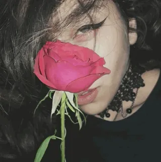 😕 6b18bbc2 여자, 장미, 꽃, 인물, 아름다움, 소녀, 스타일, 고스 telegram sticker