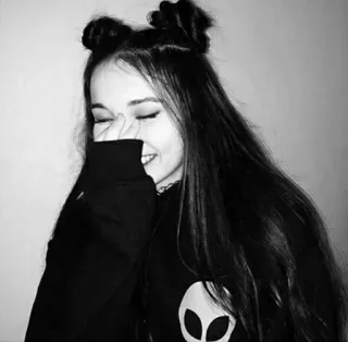 😂 b199d65c 십대, 소녀, 헤어스타일, 초상화, 젊은, 외계인 telegram sticker