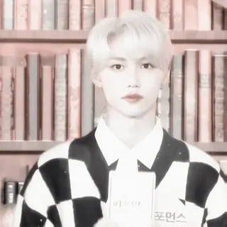 🦙 45035921 파운데이션
포먼스 telegram sticker