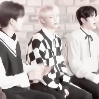 🦙 5561fd1f telegram sticker