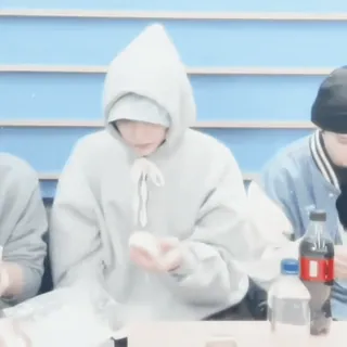 🦙 67f941b3 telegram sticker