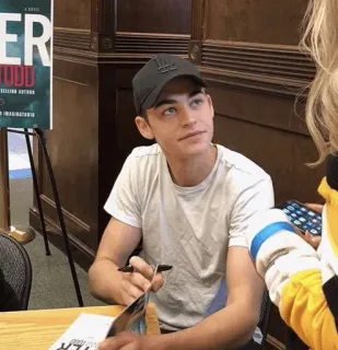 Hero !🖤 @Givemebackmylaugh telegram stickers