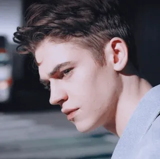 🖤 c9f2c4b1 Mann, Porträt, Schauspieler, Model, Gesicht, Hübsch, Person, Promi whatsapp sticker