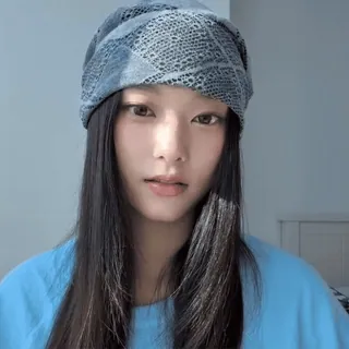 🎐 45964c0f mulher, retrato, lenço, interior, jovem, beleza telegram sticker