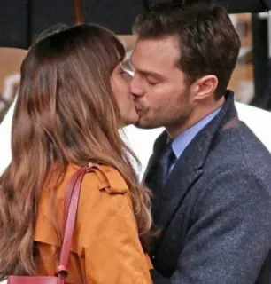 💋 e7f29203 키스, 커플, 로맨스, 사랑, 애정 whatsapp sticker