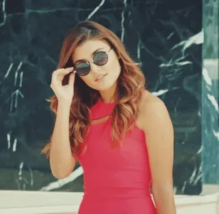 😎 2cffed06 vrouw, zonnebril, jurk, mode, portret, stijl telegram sticker