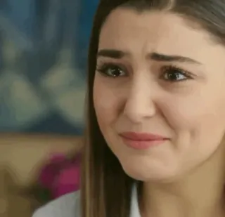 😢 95c246a0 vrouw, verdrietig, huilen, emotioneel, portret, gezicht, uitdrukking telegram sticker