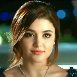 🙂 1869a6ec phụ nữ, chân dung, vẻ đẹp, khuôn mặt, người telegram sticker