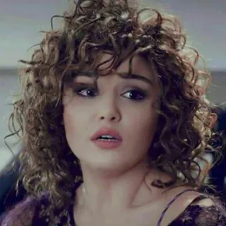 😧 c0162794 chân dung, phụ nữ, tóc xoăn, nữ, người, khuôn mặt telegram sticker