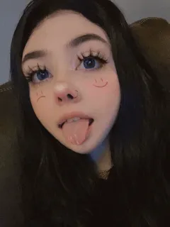 🌈 78114f3a ragazza, lingua, carino, anime, occhi grandi whatsapp sticker