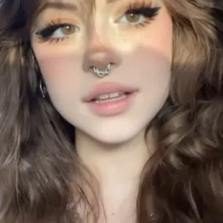 📻 16a70ae3 женщина, девушка, портрет, макияж, лицо telegram sticker