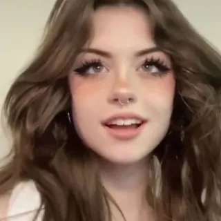 📻 994c0c57 женщина, брюнетка, красота, портрет telegram sticker