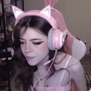 Hannah @cutemonsta telegram stickers