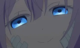 😏 ea81c67b อนิเมะ, ผู้หญิง, ผมสีม่วง, ตาสีฟ้า, ยิ้ม, ผ้าพันแผล telegram sticker