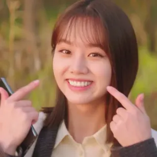 🦊 fe152006 улыбающаяся, женщина, указывающая, милая, счастливая, портрет telegram sticker