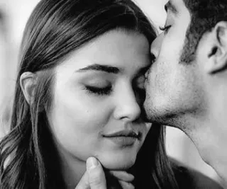 😘 6f015a7c カップル, キス, 愛, ロマンス, 愛情, 関係 telegram sticker