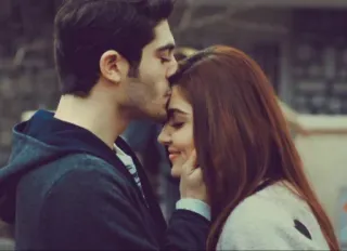 😘 e9314e0d カップル, 愛, ロマンス, キス, 愛情 telegram sticker