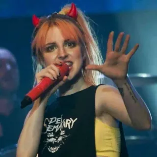 ❤️‍🔥 109ef7ad CEMETERY музыка, paramore, хейли уильямс, певица, рыжие волосы telegram sticker