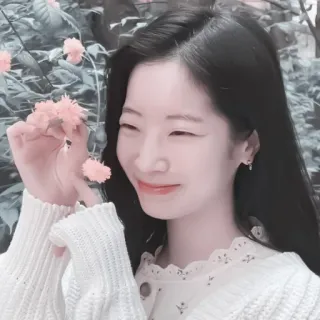 🎂 abad6e2a woman, flowers, smiling, portrait, dahyun, twice whatsapp sticker