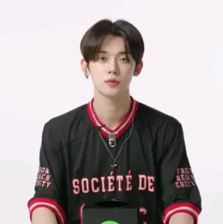 🎼 ace7427d SOCIETE DE ภาพเหมือน, คน, ผู้ชาย, K-pop, เกาหลี, ไอดอล, สังคม whatsapp sticker