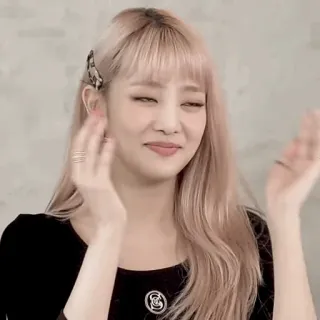 🌸 3e10a0a0 女人, 金发, 人物, 肖像, 发夹, 挥手 telegram sticker