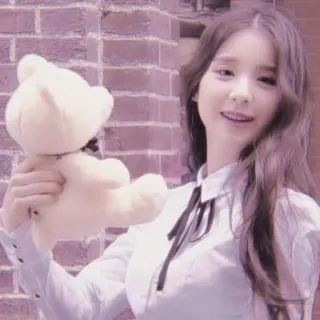 🍉 0a074507 vrouw, portret, teddybeer, mode, meisje, schattig, stijl telegram sticker
