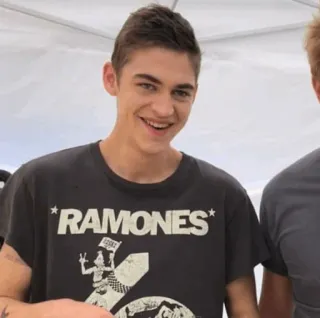 🔸 37e0af81 RAMONES Ban nhạc, Âm nhạc, Ramones, Áo thun telegram sticker