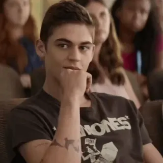 🔸 8ec3a678 đàn ông, người, ngồi, chân dung, trong nhà telegram sticker