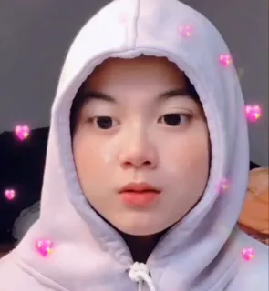 🤍 0d0a25bb портрет, человек, толстовка, сердечки, милый telegram sticker