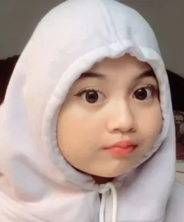 🤍 f5f75ec0 женщина, толстовка, портрет, женский, в помещении, милый telegram sticker