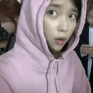 ☁ 78334f97 IU 아이유, K팝, 후드티, 한국, 가수, 연예인, 표정 telegram sticker