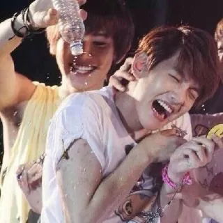 💕 c191943f menschen, wasser, porträt, freunde, spaß telegram sticker