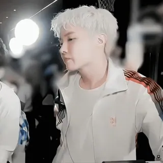 😠 d3814f39 J-Hope K-pop, BTS, Ídolo, Música, Cantante, Celebridad, Persona telegram sticker