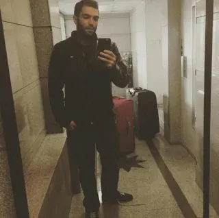 😌 61834d37 man, selfie, travel, luggage, indoors telegram sticker