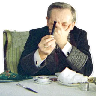 🙂 bd89a96e pria, pipa, meja, kursi, dalam ruangan, melihat, merokok telegram sticker