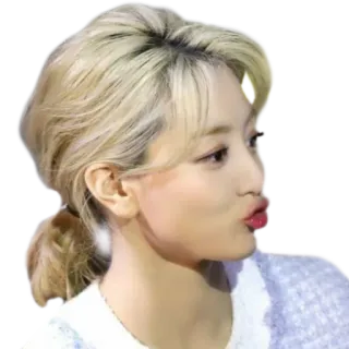 😗 53283e69 femme, kpop, chanteuse, portrait, blonde, mignon telegram sticker