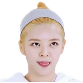 🙄 6a876d01 femme, personne, cheveux blonds, bandeau, tirer la langue, expression du visage telegram sticker