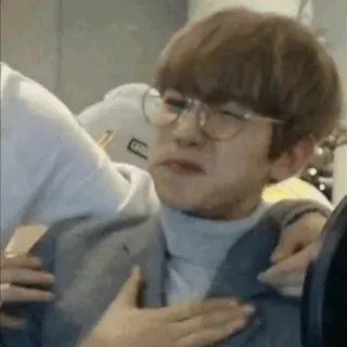 🌚 92e385a6 人物, 男性, 眼镜, 情绪化, 肖像, 韩国人 whatsapp sticker