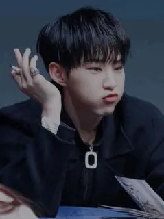 🎌 6b9fcf28 человек, мужчина, молодежь, портрет telegram sticker