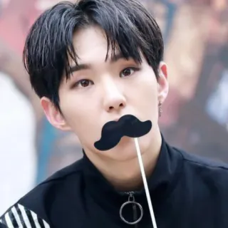 👱 d94b995f ผู้ชาย, หนวด, ภาพเหมือน, สนุก, คน telegram sticker