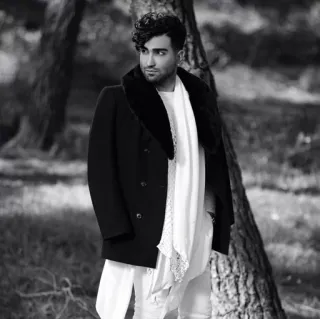 🌀 a4654e37 potret, pria, mode, hitam putih, gaya telegram sticker