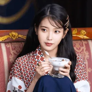 🌙 037f4c3f IU IU, korean singer, kpop, actress, celebrity, ice cream telegram sticker